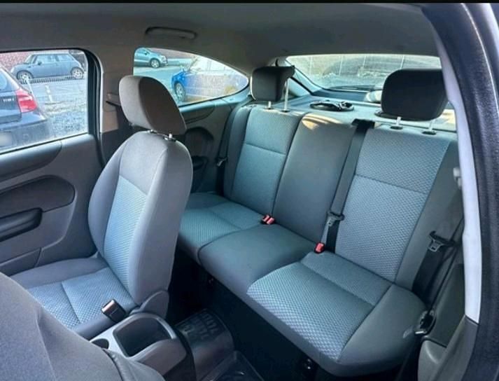 Usata Ford Focus 80 CV (58 kW) 2007 Blu Utilitaria