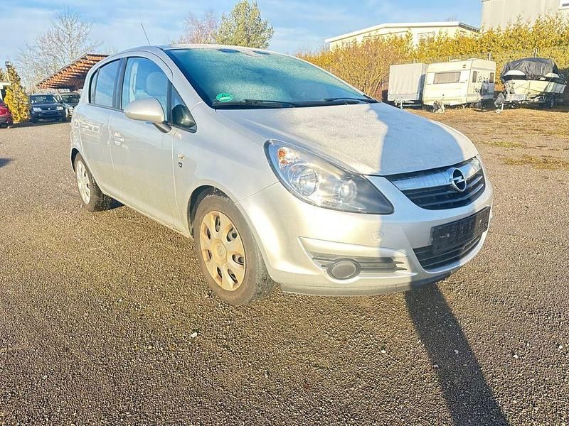 Gebraucht Opel Corsa 87 PS (63 kW) 2010 Silber Limousine