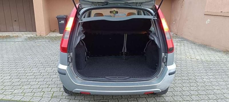 Gebraucht 2004 Ford Fusion Limousine | 2.000 € (Fairer Preis) - Bild 1/4