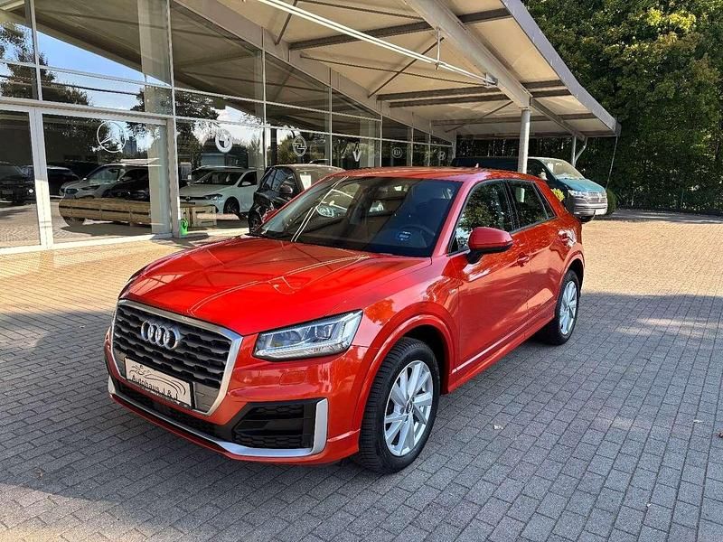 Gebraucht Audi Q2 Sport 116 PS (85 kW) 2018 Korallenorange SUV