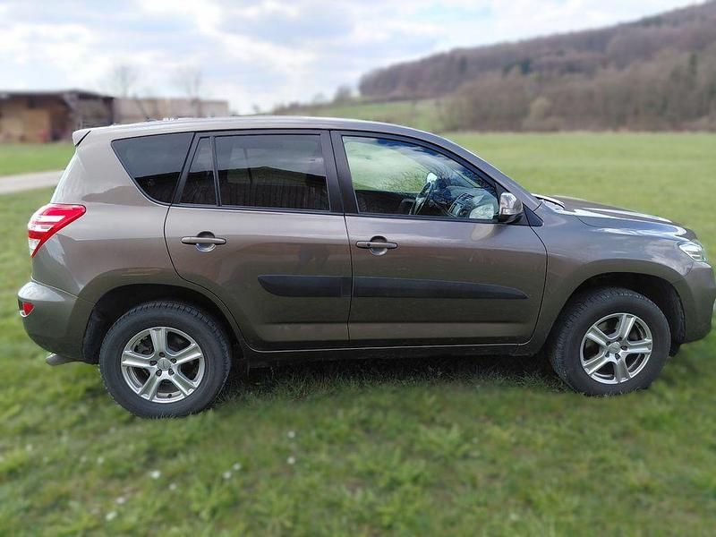 Gebraucht Toyota RAV4 Multidrive S 158 PS (116 kW) 2011 Braun SUV