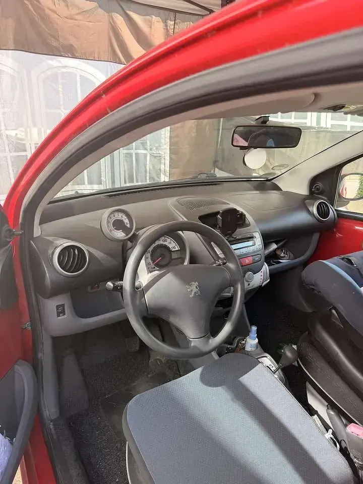 Gebraucht Peugeot 107 68 PS (50 kW) 2009 Kleinwagen