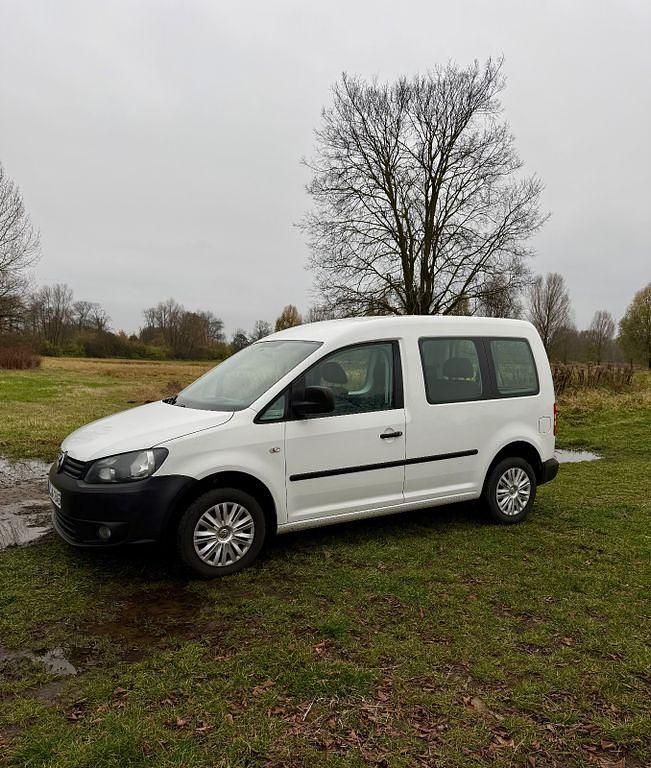 Gebraucht VW Caddy Startline 75 PS (55 kW) 2014 Weiß Van / Kleinbus
