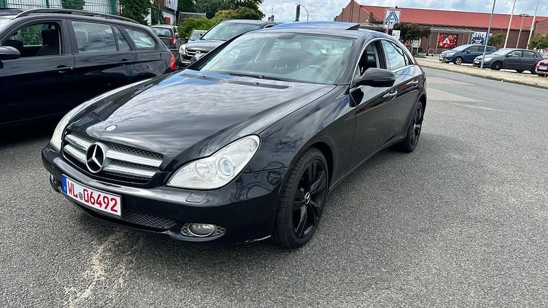 Schwarz Gebraucht 2010 Mercedes CLS350 Coupé | 9.500 € (Teuer) - Bild 1/4