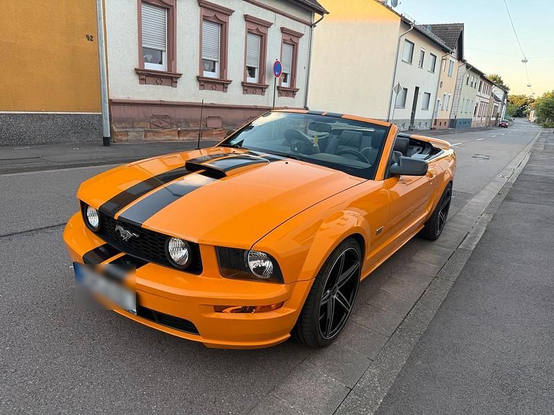 Gebraucht Ford Mustang GT 416 PS (305 kW) 2008 Gelb Cabrio