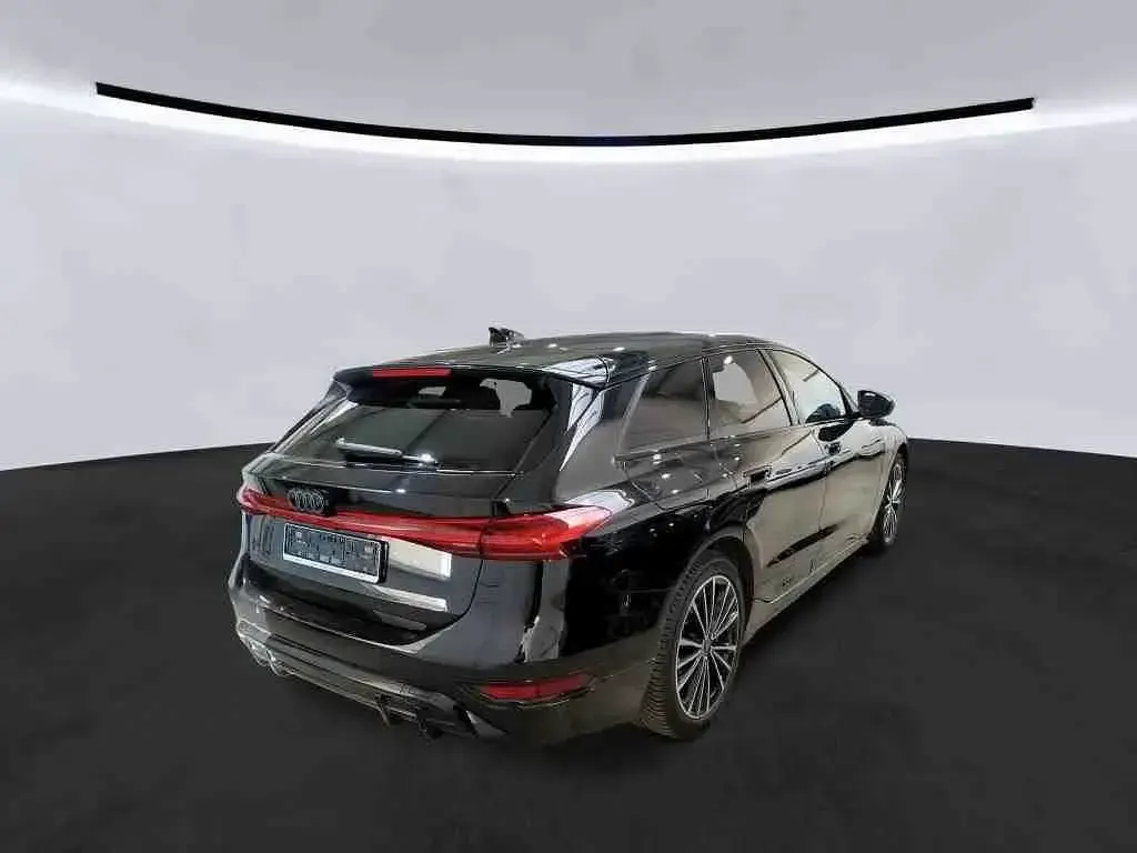 Usata Audi A6 e-tron S-Line 269 kW (367 CV) 2025 Nero Station wagon
