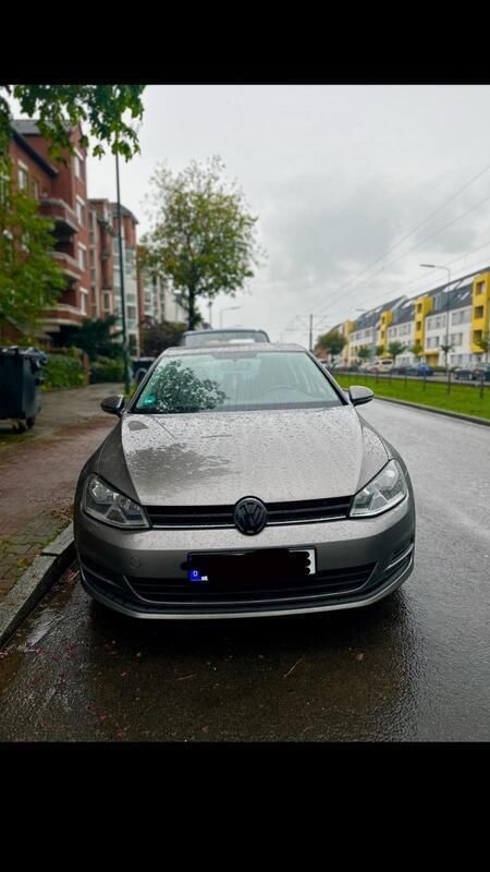 Grau Gebraucht 2013 VW Golf VII Kleinwagen | 6.640 € (Guter Preis) - Bild 1/4