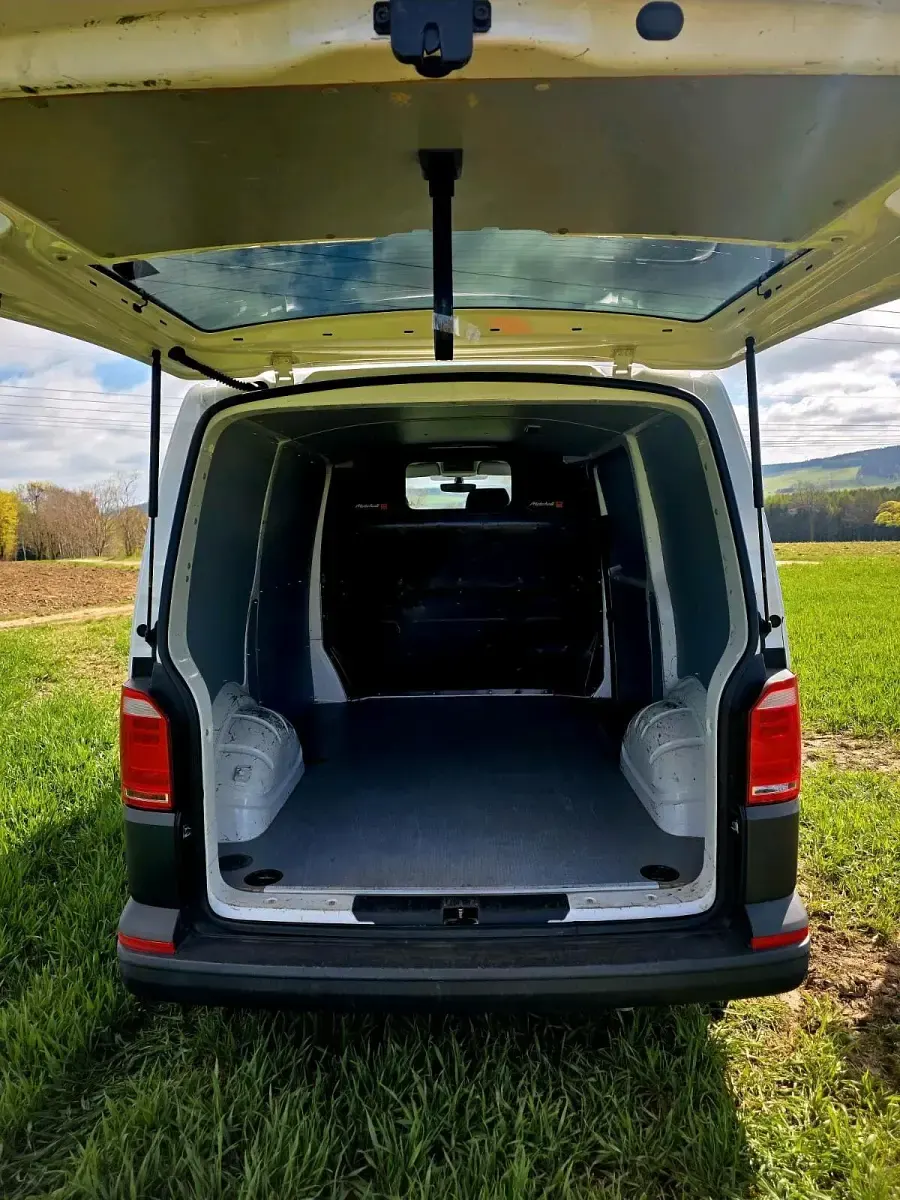 Używany VW Transporter 102 KM (75 kW) 2017 Biały Van