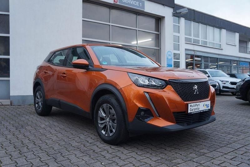 Gold Gebraucht 2020 Peugeot 2008 Active SUV | 16.990 € (Guter Preis) - Bild 1/4