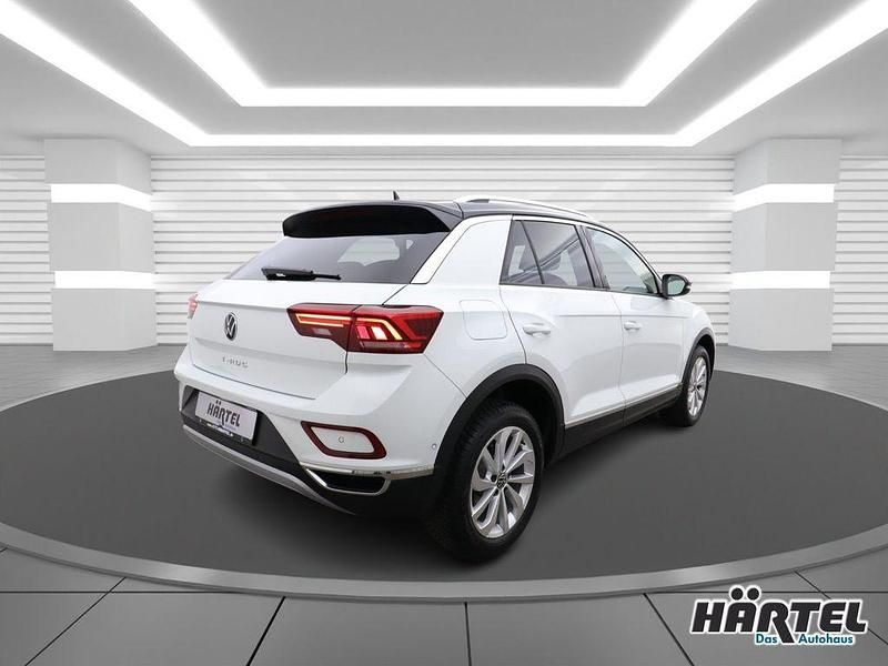 Gebraucht VW T-Roc Style 150 PS (110 kW) 2024 Pure white, solid SUV