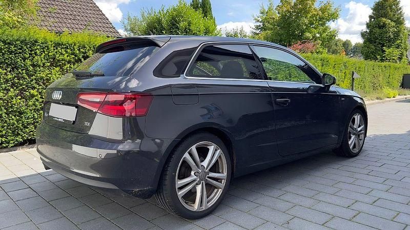 Gebraucht Audi A3 S-Line 150 PS (110 kW) 2014 Braun Limousine