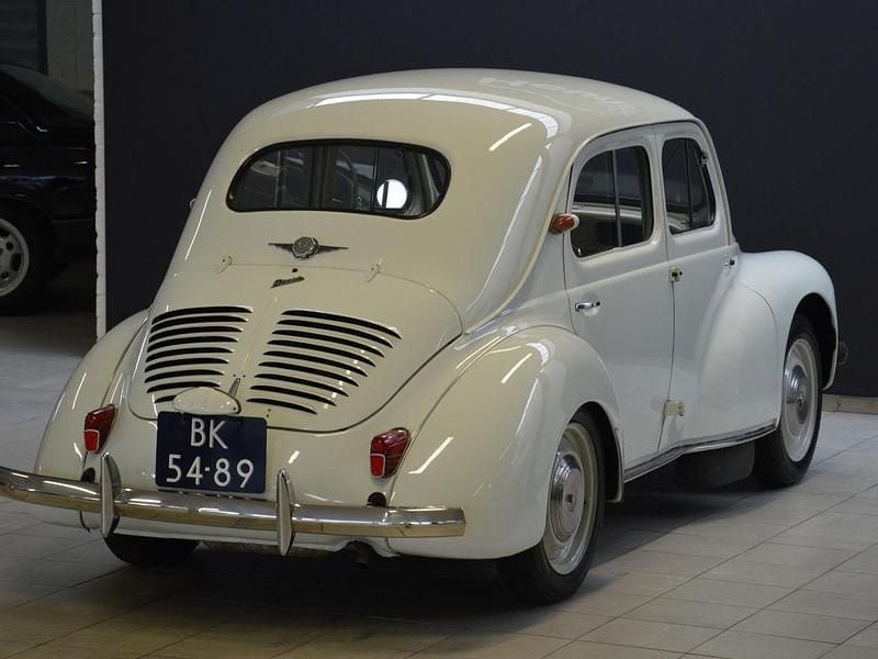 Second-hand Renault 4CV 26 CP (19 kW) 1960 Alb Berlinǎ