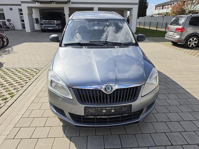 Gebraucht Skoda Roomster Plus Edition 86 PS (63 kW) 2011 Grau Van / Kleinbus