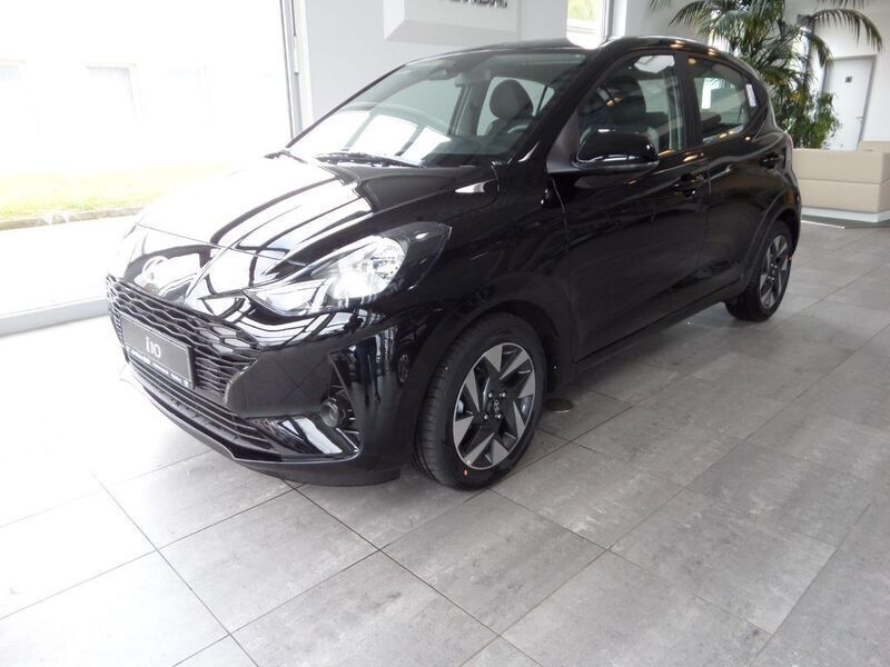 Schwarz Neu 2024 Hyundai i10 Trend Kleinwagen | 17.390 € (Etwas zu teuer) - Bild 1/4