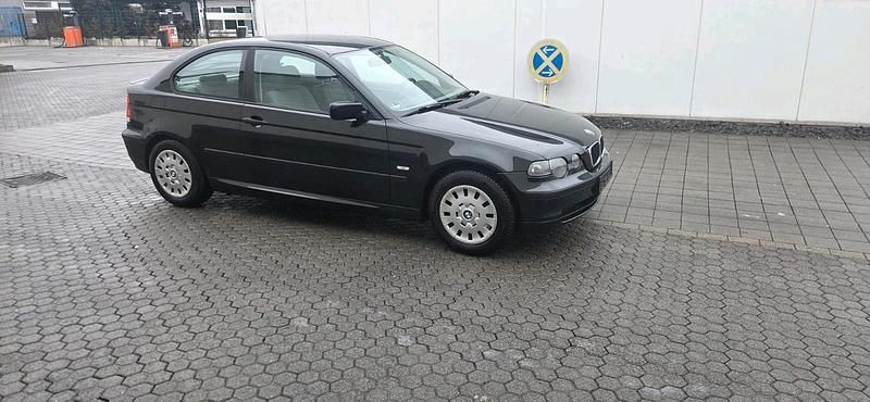 Gebraucht BMW 316 116 PS (85 kW) 2004 Schwarz Coupé