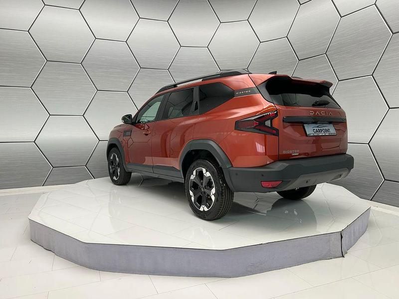 Neu Dacia Bigster Journey 156 PS (114 kW) 2025 Grün SUV