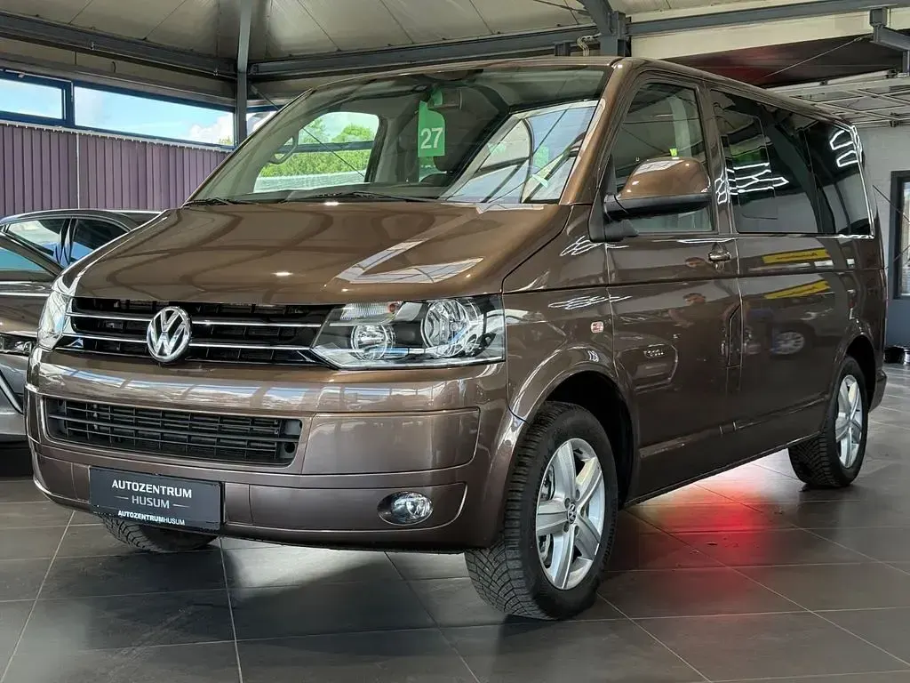 Gebraucht VW Multivan Comfortline 179 PS (131 kW) 2010 Toffee/graciosabraun Van / Kleinbus