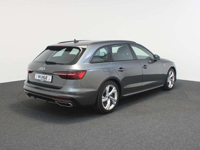 Gebraucht Audi A4 S-Line 204 PS (150 kW) 2023 Mythosschwarz Kombi