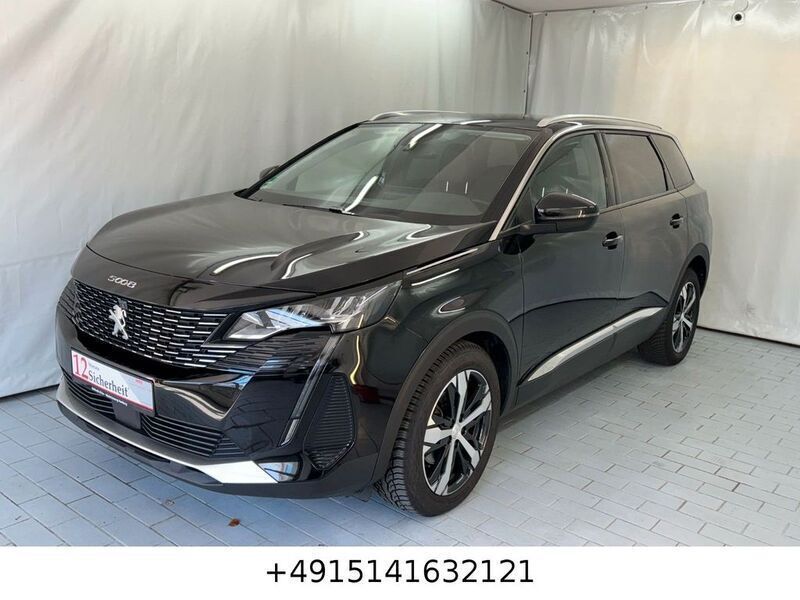 Lackierung schwarz perla nera/ Gebraucht 2023 Peugeot 5008 Allure Van / Kleinbus | 29.234 € (Guter Preis) - Bild 1/4