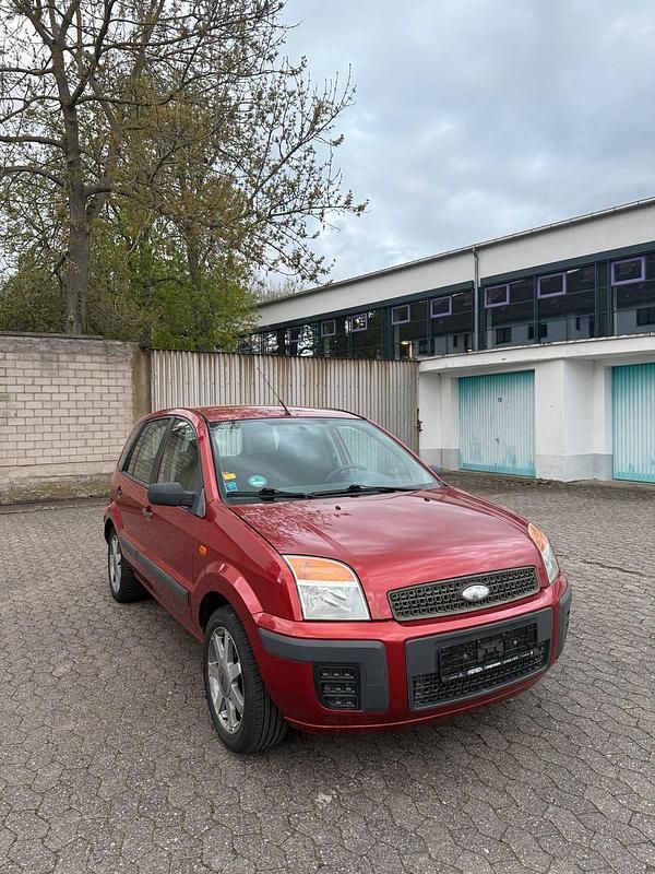 Gebraucht Ford Fusion 80 PS (58 kW) 2006 Rot Kleinwagen