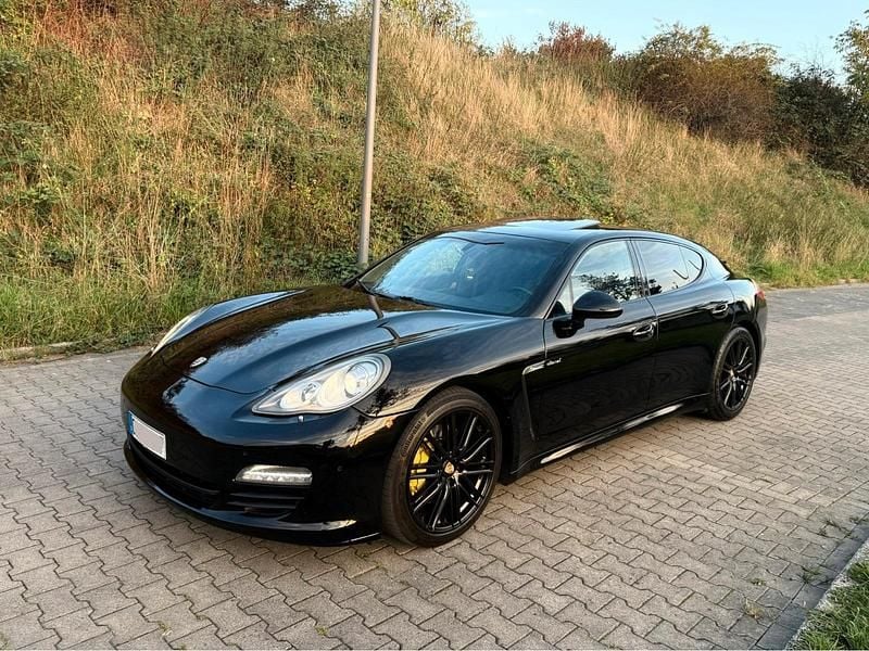 Schwarz Gebraucht 2011 Porsche Panamera Limousine | 19.500 € (Superpreis) - Bild 1/4