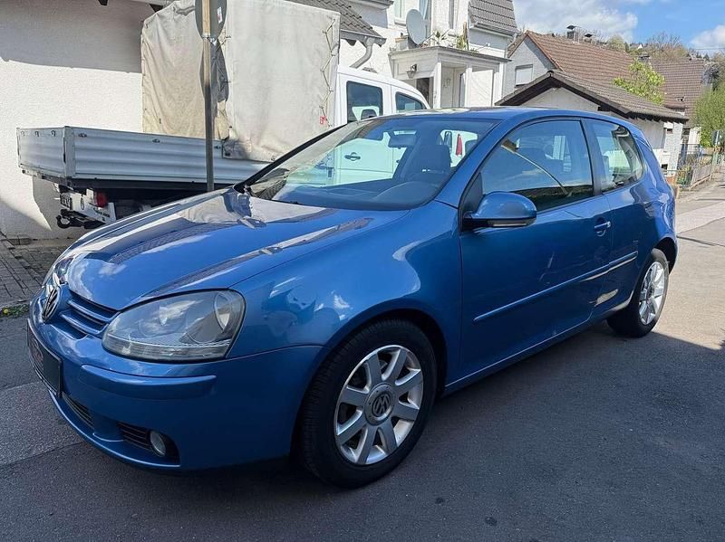 Gebraucht VW Golf IV Sportline 105 PS (77 kW) 2005 Coastalblue perleffekt Kleinwagen
