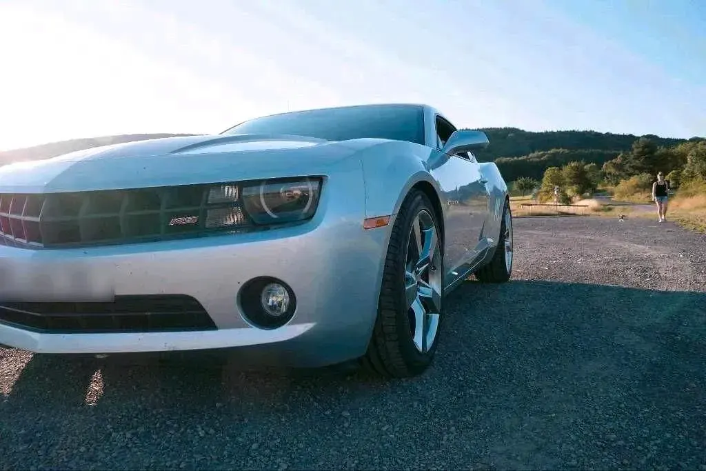 Używany Chevrolet Camaro 330 KM (242 kW) 2010 Srebrny Coupe