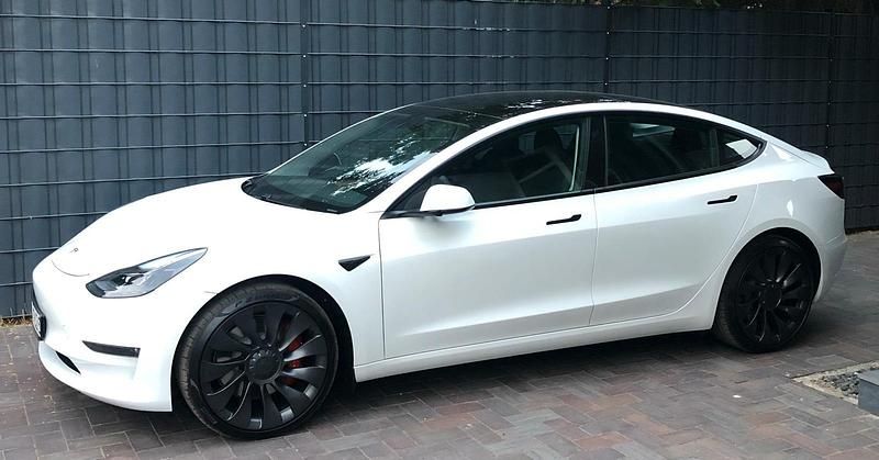 Gebraucht Tesla Model 3 Performance 369 kW (503 PS) 2021 Weiß Limousine