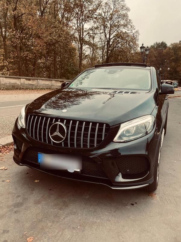 Schwarz Gebraucht 2016 Mercedes GLE350 AMG line Coupé | 30.000 € (Fairer Preis) - Bild 1/4