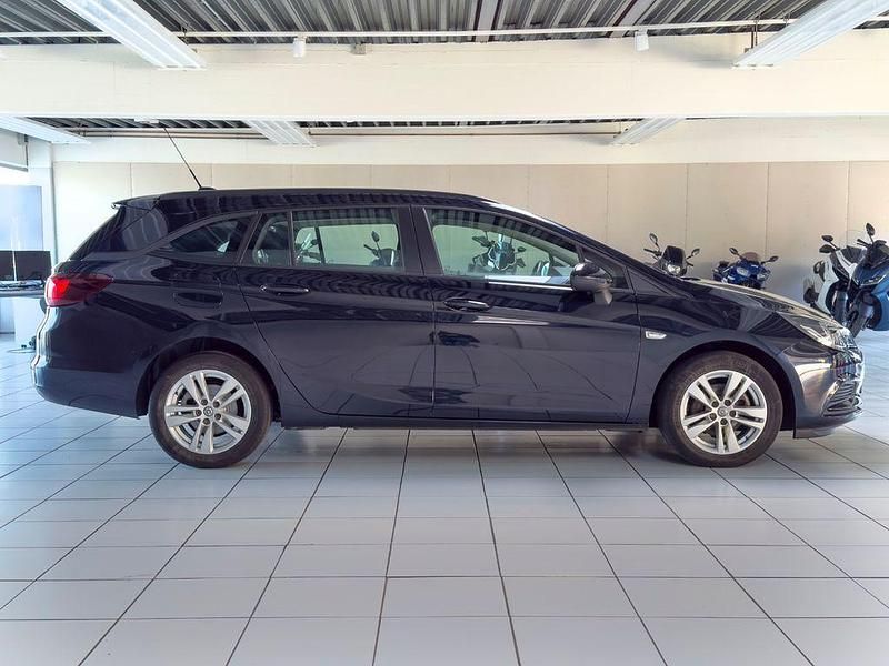 Gebraucht Opel Astra 110 PS (80 kW) 2019 Blau Kombi