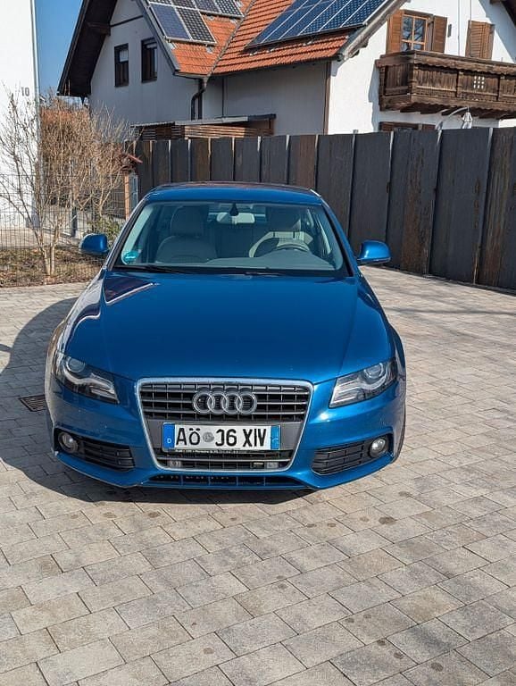 Gebraucht Audi A4 Ambiente 160 PS (117 kW) 2008 Blau Limousine