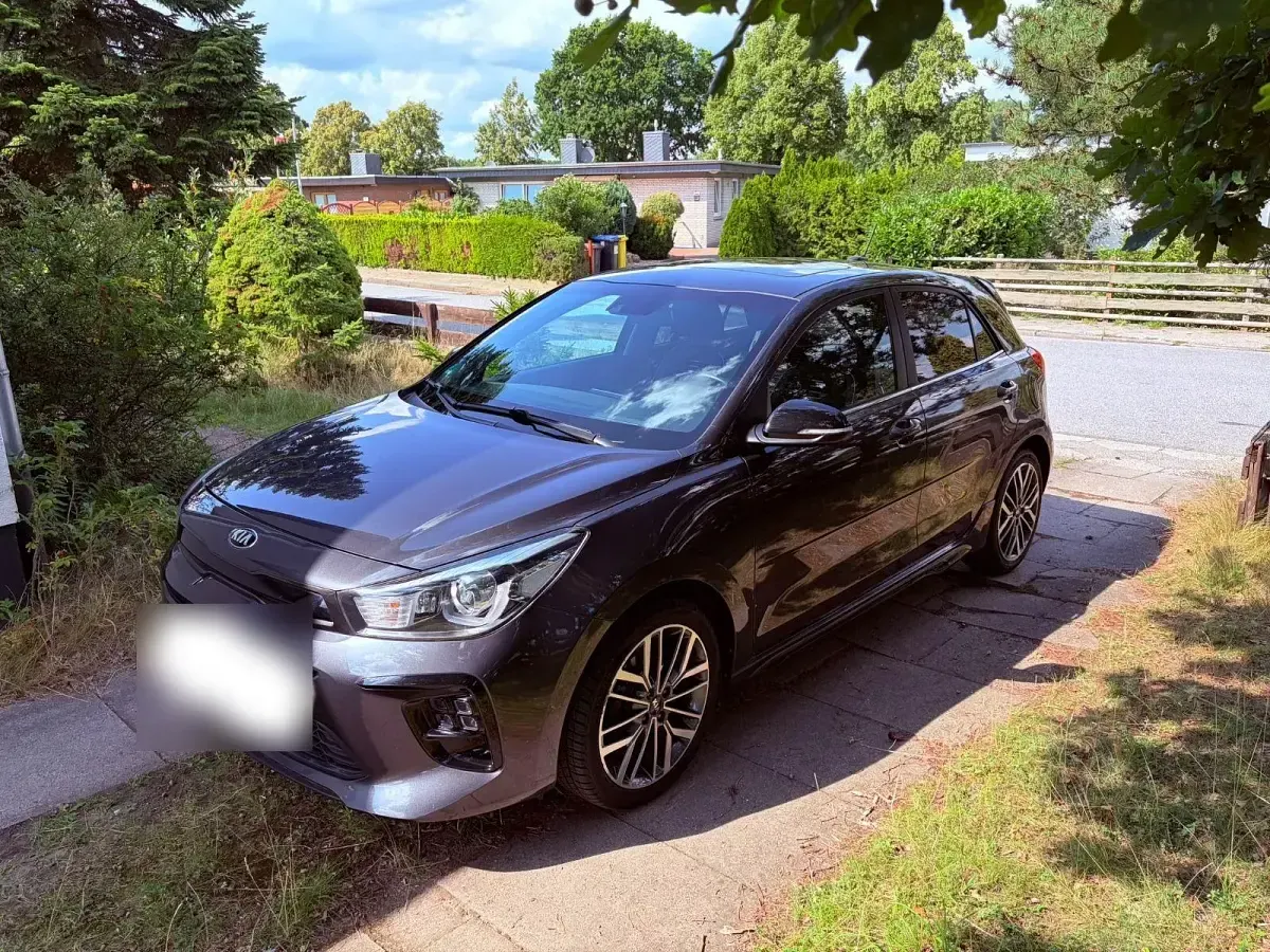 Gebraucht Kia Rio GT-Line 120 PS (88 kW) 2018 Grau Limousine