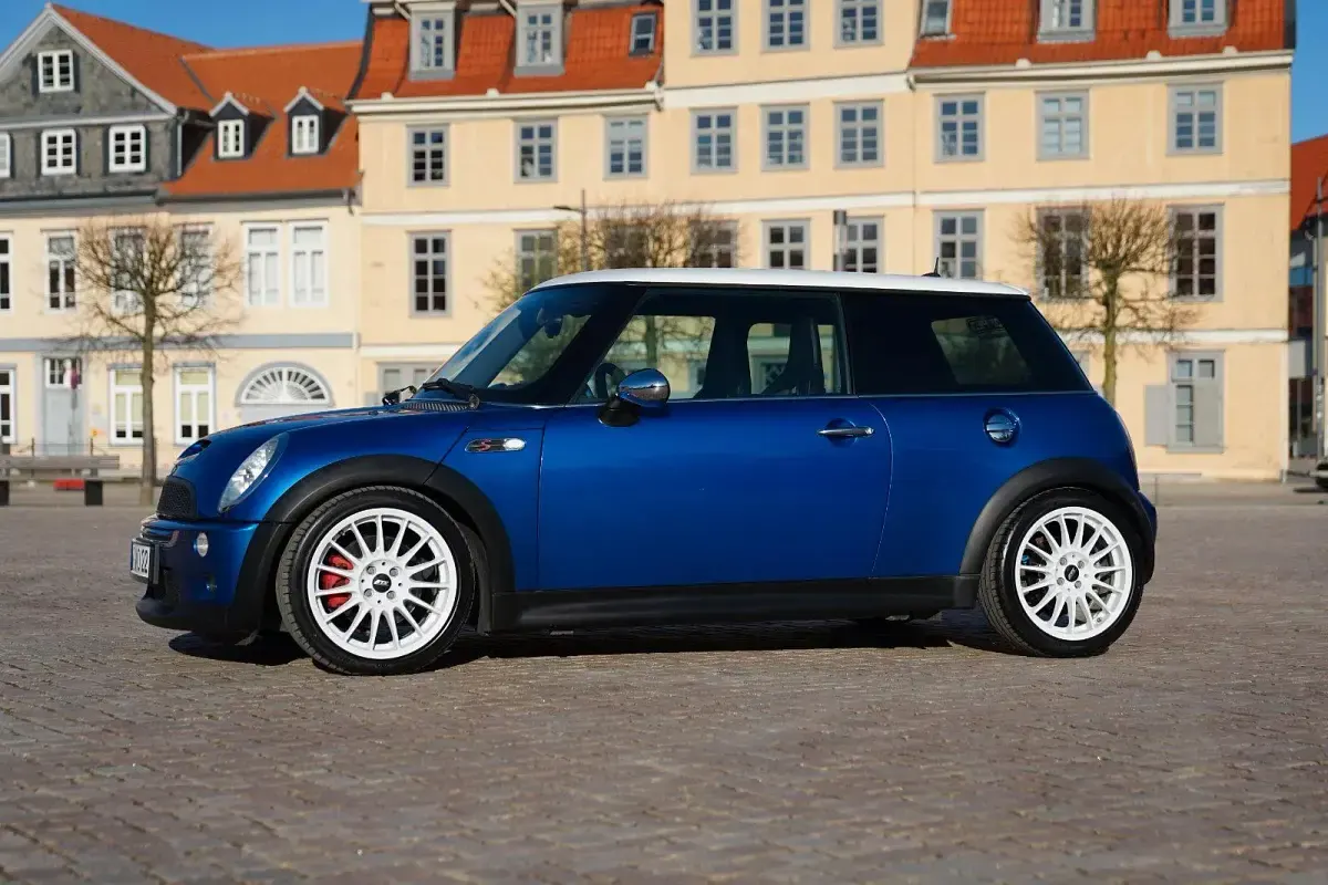 Gebraucht Mini John Cooper Works 211 PS (155 kW) 2005 Blau Kleinwagen
