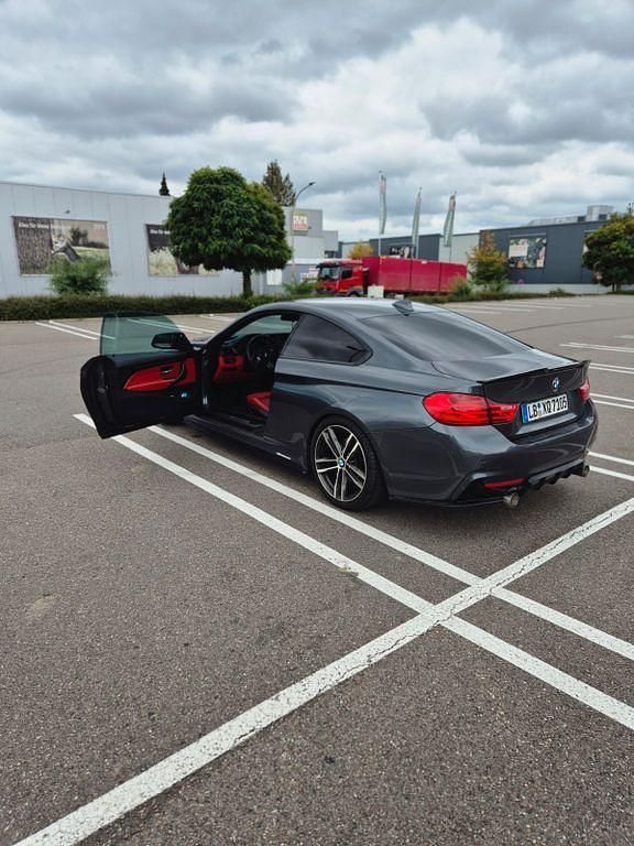Grau Gebraucht 2014 BMW 430 Sport Line Coupé | 17.499 € (Fairer Preis) - Bild 1/4