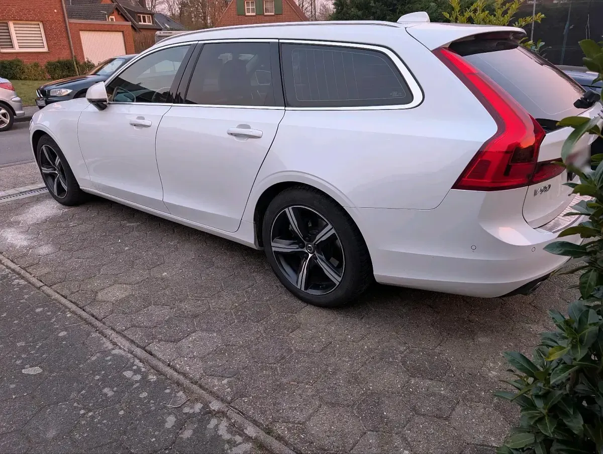 Gebraucht Volvo V90 190 PS (139 kW) 2016 Weiß Kombi
