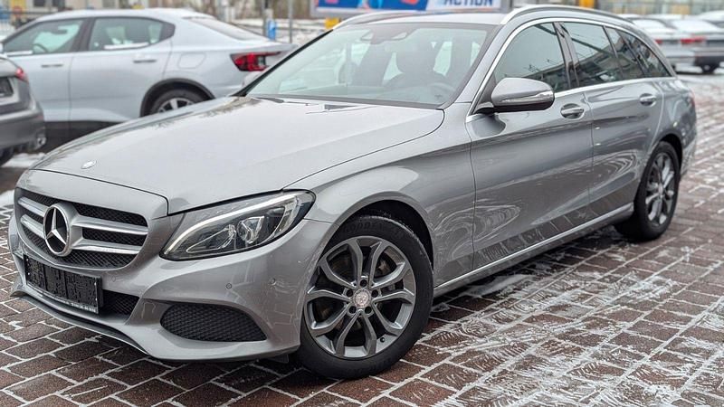 Gebraucht Mercedes C220 Avantgarde 170 PS (125 kW) 2014 Silber Kombi