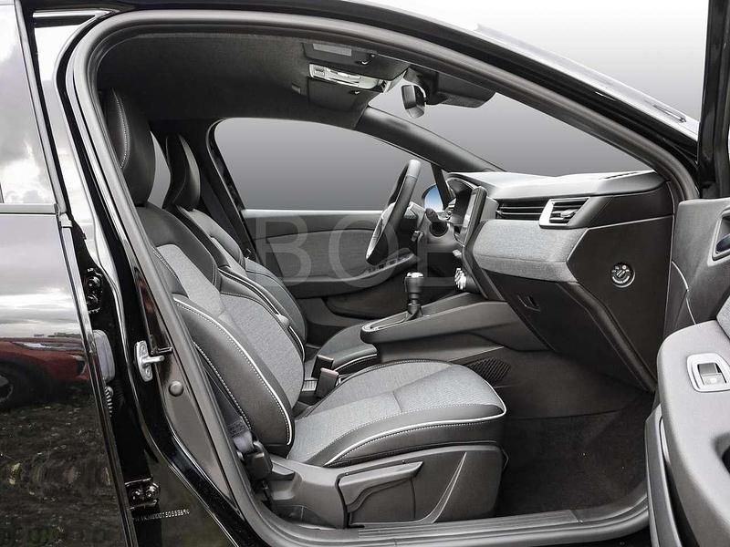 Neu Renault Clio V Techno 91 PS (66 kW) 2025 Black pearlschwarz Kleinwagen