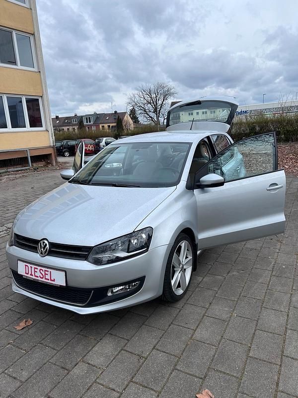 Gebraucht VW Polo 75 PS (55 kW) 2009 Silber Kleinwagen