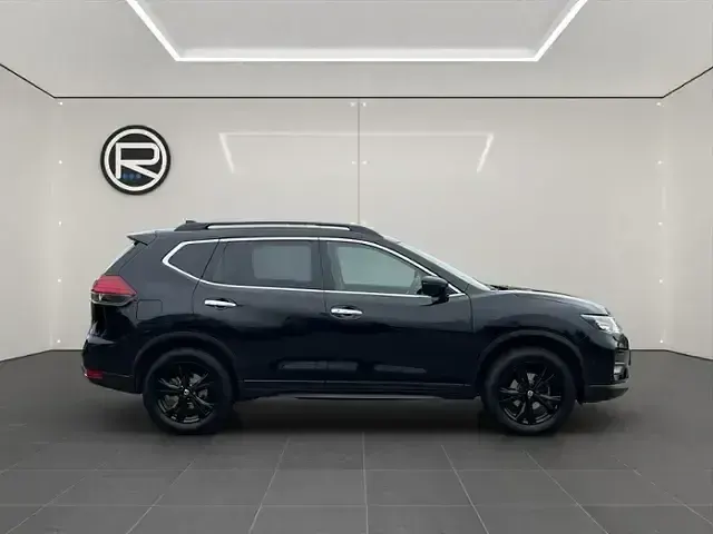 Gebraucht Nissan X-Trail 158 PS (116 kW) 2021 Black pearl (metallic) SUV