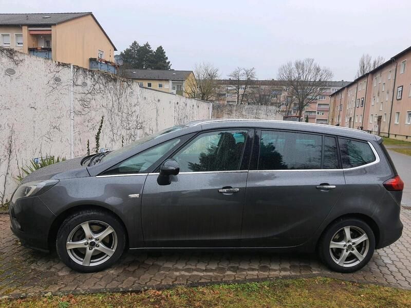 Grau Gebraucht 2012 Opel Zafira Van / Kleinbus | 4.950 € (Guter Preis) - Bild 1/4