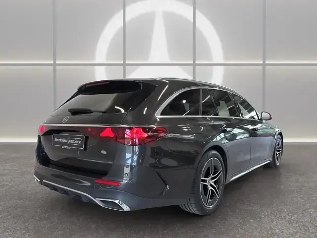 Gebraucht Mercedes E220 Advanced Plus 197 PS (144 kW) 2025 Grau Kombi