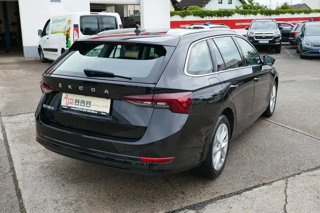 Gebraucht Skoda Octavia Style 150 PS (110 kW) 2023 Schwarz Kombi