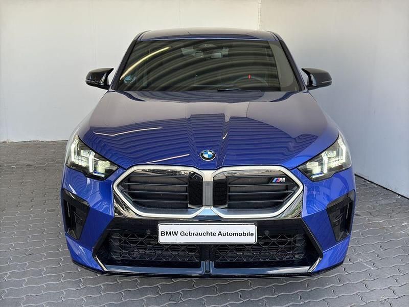 Blau Gebraucht 2024 BMW X2 Performance SUV | 50.490 € - Bild 1/4