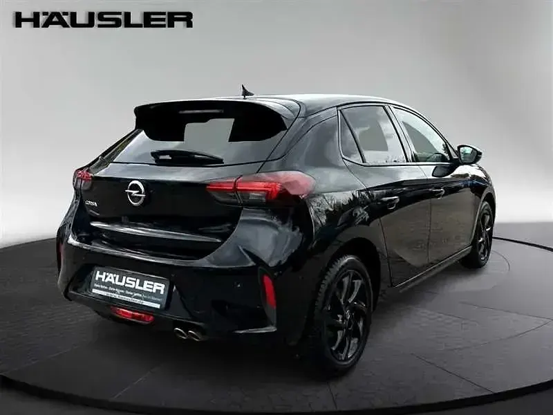 Używany Opel Corsa 131 KM (96 kW) 2023 Czarny Hatchback