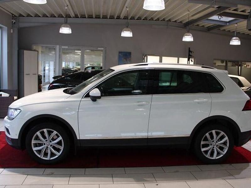 Gebraucht VW Tiguan Comfortline 190 PS (139 kW) 2020 Pure white SUV