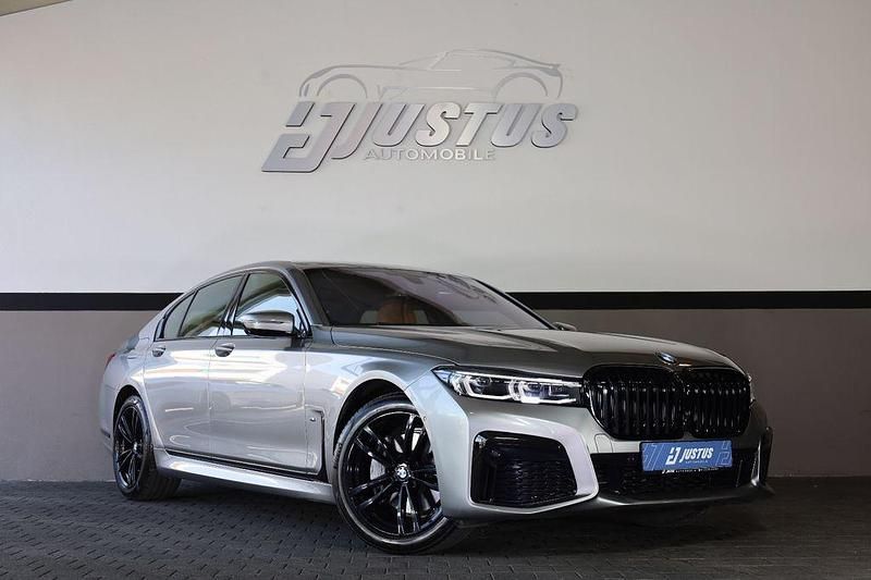 Grau Gebraucht 2022 BMW 730 Sport Line Limousine | 54.900 € (Guter Preis) - Bild 1/4