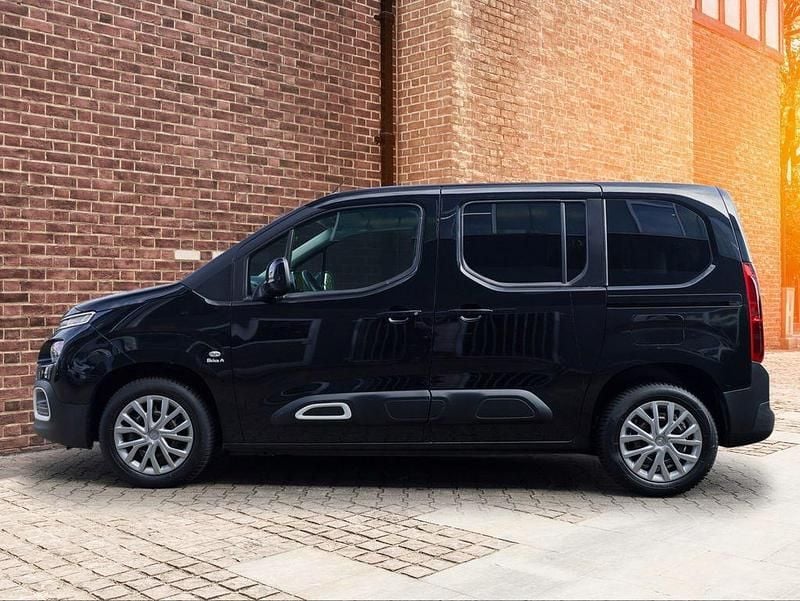 Gebraucht Citroën Berlingo Live 110 PS (80 kW) 2020 Schwarz Van / Kleinbus