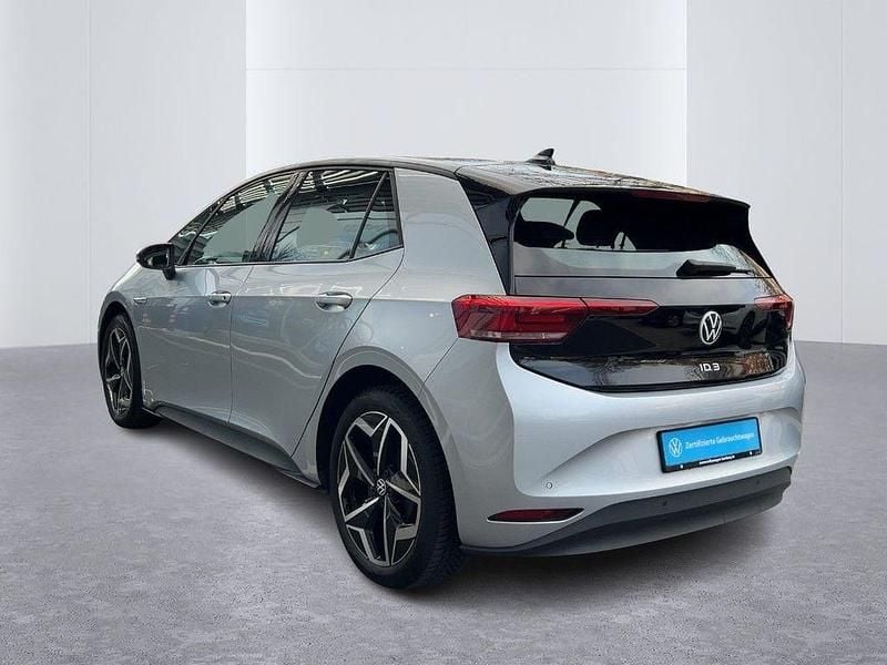 Gebraucht VW ID.3 Pro Performance 150 kW (204 PS) 2023 1t scale silver metallic Kleinwagen