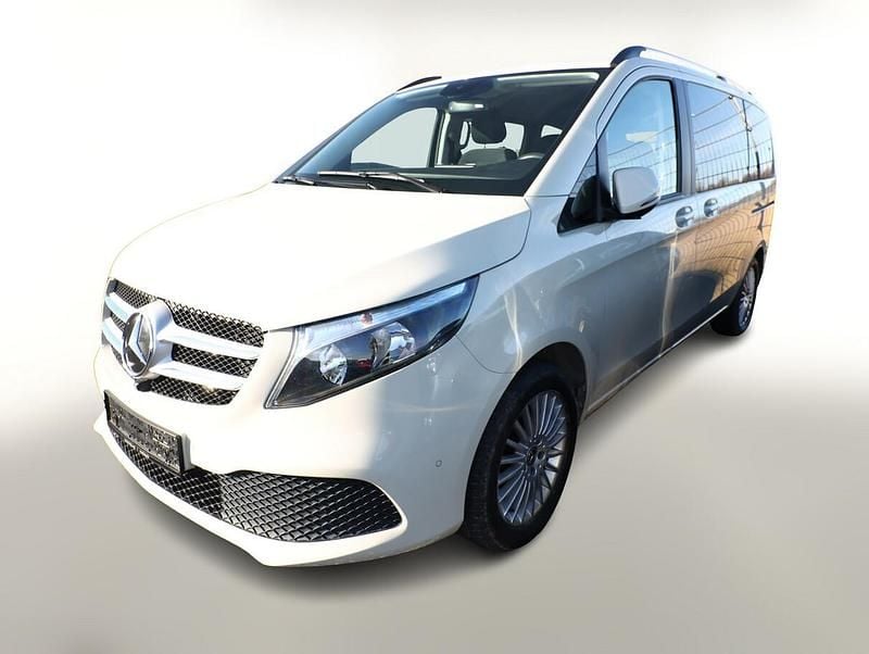 Beige Gebraucht 2021 Mercedes V220 Van / Kleinbus | 42.688 € (Etwas zu teuer) - Bild 1/4