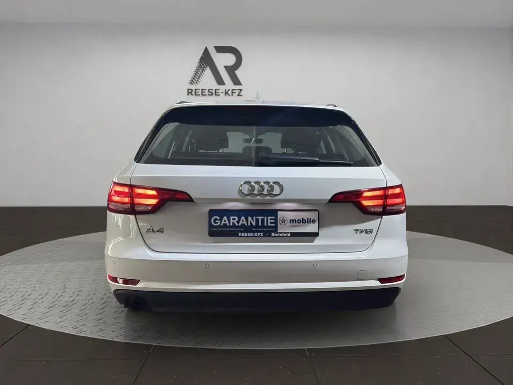 Gebraucht Audi A4 150 PS (110 kW) 2018 Ibisweiss Kombi